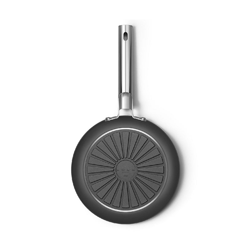 SMEG CKFF2401BLM Kitchenware, Cookware, Frypan 24cm,50's Style (Black)